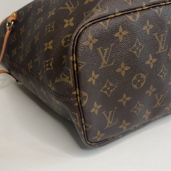 Louis Vuitton Neverfull MM monogram beige interior - Picture 6 of 16